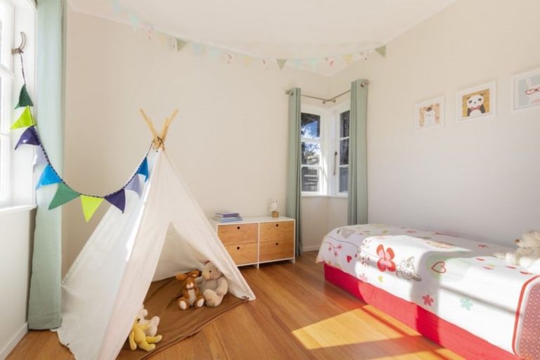 Photo of property in 8 Hood Avenue, Heretaunga, Upper Hutt, 5018