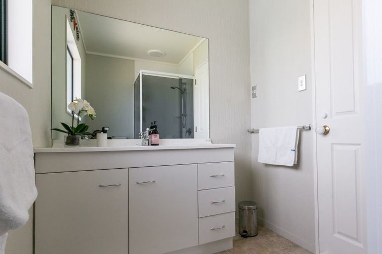 Photo of property in 18 Mission Road, Greenmeadows, Napier, 4112