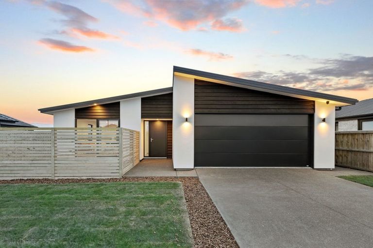 Photo of property in 8 Kite Street, Rolleston, 7614