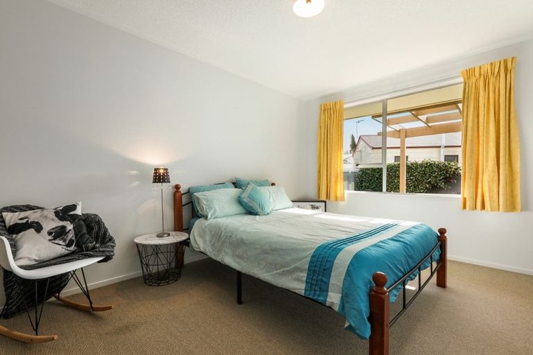 Photo of property in 1/39 Chipping Lane, Redwood, Christchurch, 8051