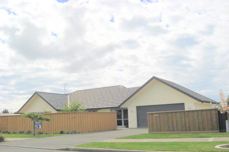 Photo of property in 135 Chinnerys Road, Woodend, 7610