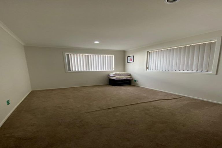 Photo of property in 22 Carlos Drive, Flat Bush, Auckland, 2016