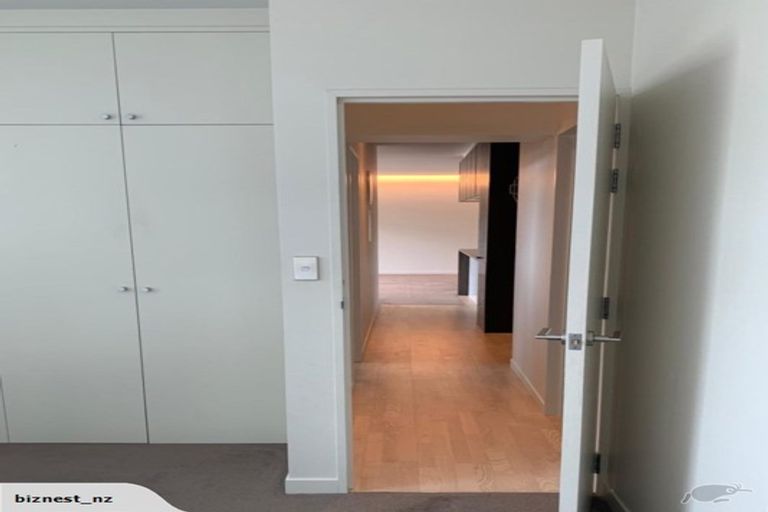 Photo of property in Chews Lane Apartments, 8g/9 Chews Lane, Wellington Central, Wellington, 6011