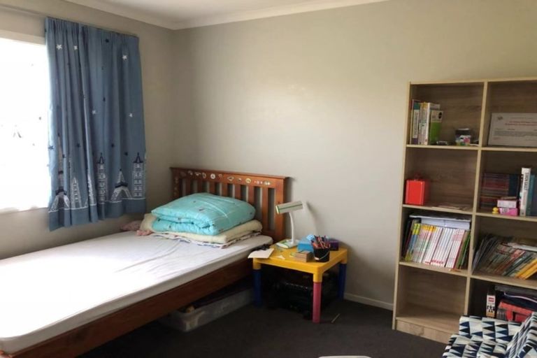 Photo of property in 1 Capricorn Place, Browns Bay, Auckland, 0630