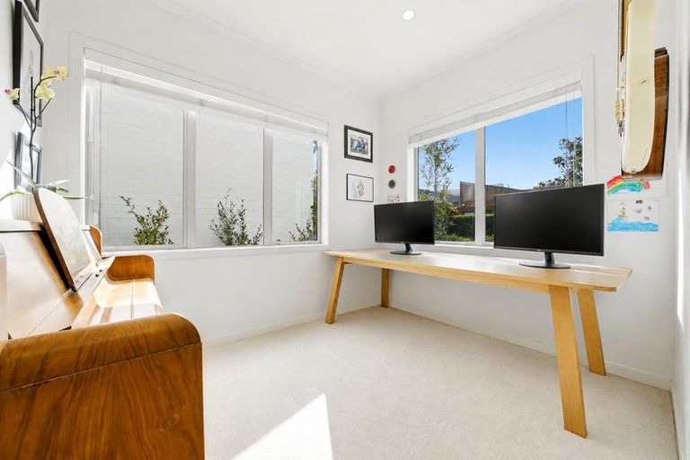Photo of property in 19 Harakeke Road, Hobsonville, Auckland, 0616
