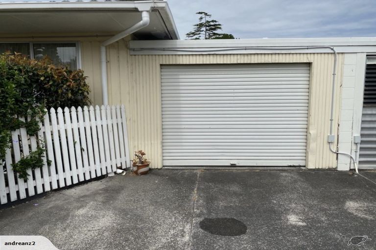 Photo of property in 2/53 Tabitha Crescent, Henderson, Auckland, 0612