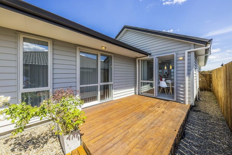 Photo of property in 8 Moho Lane, Takanini, 2112