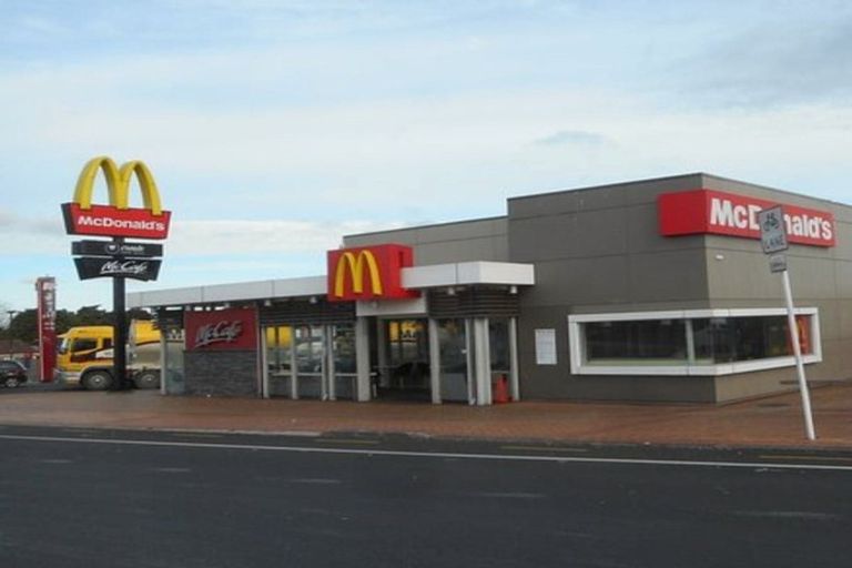 Photo of property in 191 Fisher Parade, Farm Cove, Auckland, 2012