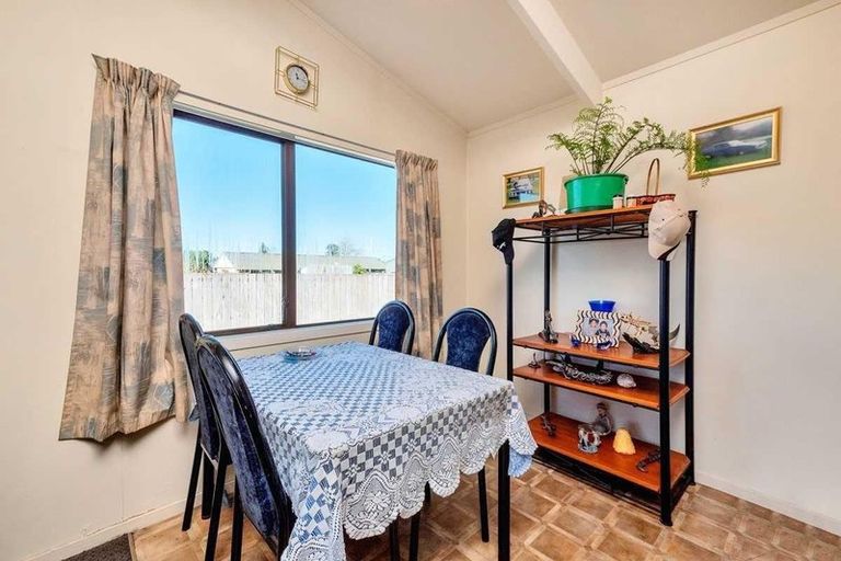 Photo of property in 1/14 Kelvin Road, Papakura, 2110