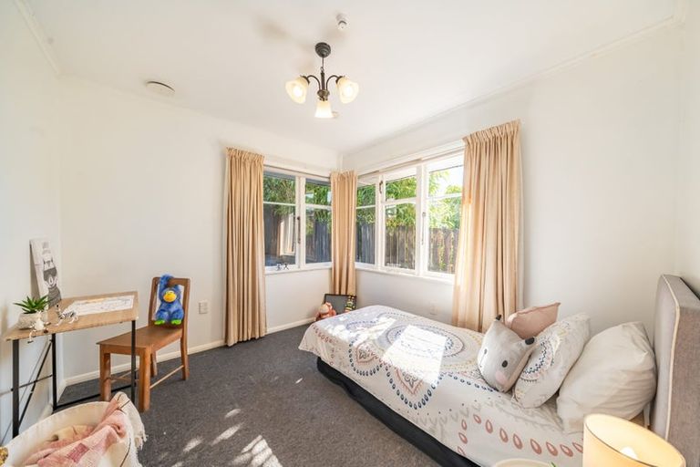 Photo of property in 10 Gillespies Road, Birchville, Upper Hutt, 5018