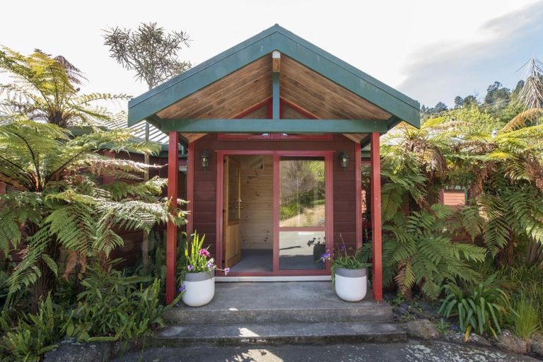 Photo of property in 18 Ralphine Way, Maitai, Nelson, 7010