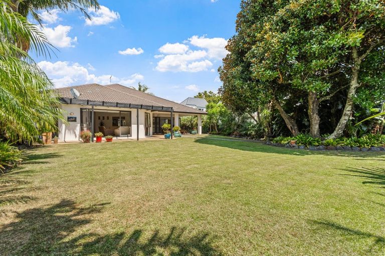 Photo of property in 22 Glamis Avenue, Manly, Whangaparaoa, 0930