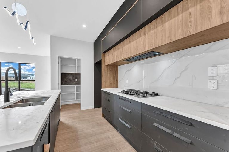 Photo of property in 7 Dolcetto Place, Pokeno, 2402