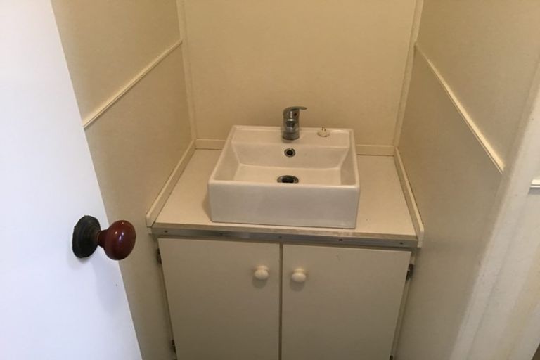 Photo of property in 1/2 Gorrie Road, Regent, Whangarei, 0112