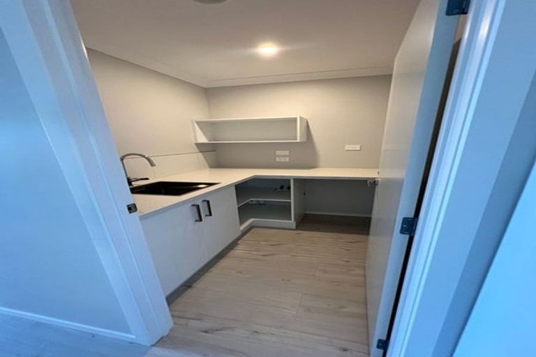 Photo of property in 6 Atutahi Lane, Papamoa Beach, Papamoa, 3118