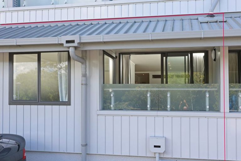 Photo of property in 11a/30 Westward Ho, Glen Eden, Auckland, 0602