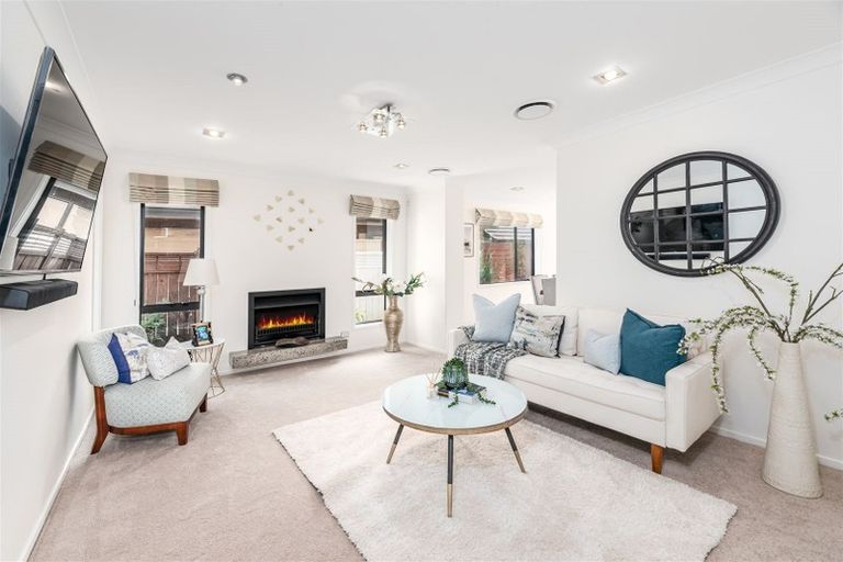 Photo of property in 39 Lake Panorama Drive, Henderson, Auckland, 0612