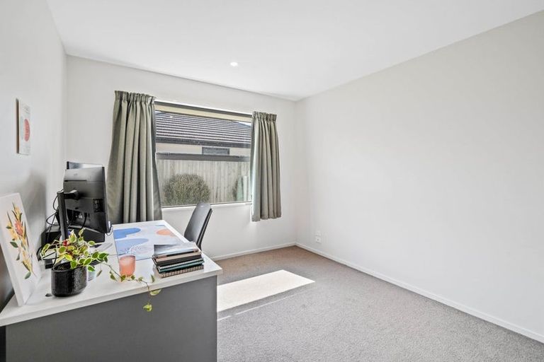 Photo of property in 22 Packard Crescent, Halswell, Christchurch, 8025