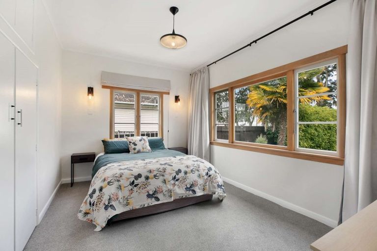 Photo of property in 18 Tui Avenue, Forest Lake, Hamilton, 3200