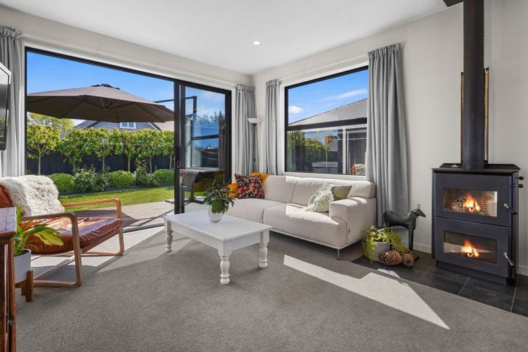 Photo of property in 22 Awa Place, Rangiora, 7400