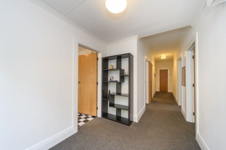 Photo of property in 28 Lyndhurst Street, Takaro, Palmerston North, 4412