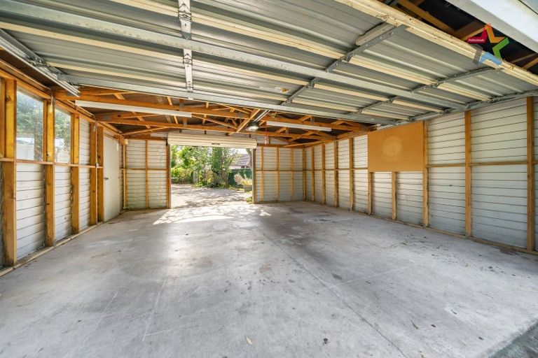 Photo of property in 51 Pohutukawa Street, Woburn, Lower Hutt, 5010