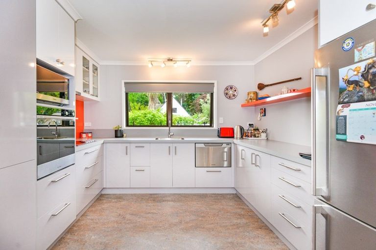 Photo of property in 52 James Cook Street, Havelock North, 4130