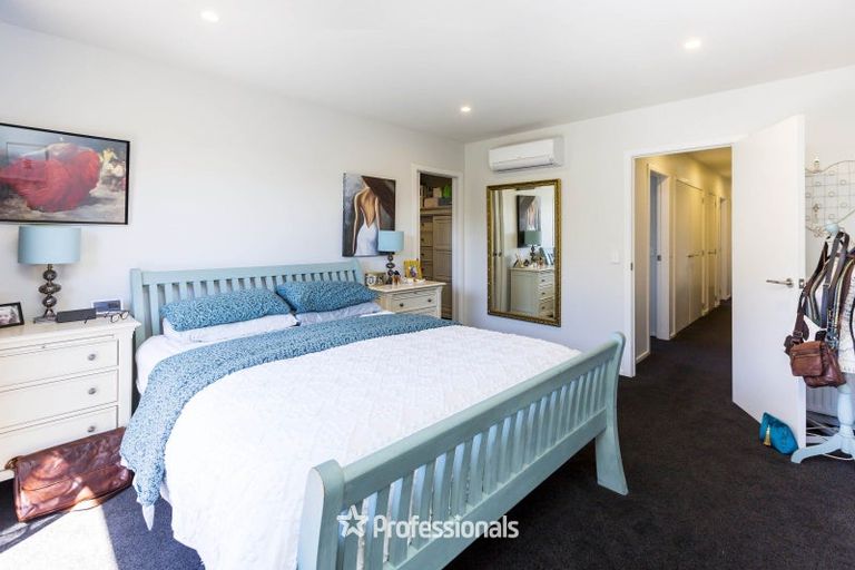 Photo of property in 8 Kerrigan Crescent, Wallaceville, Upper Hutt, 5018