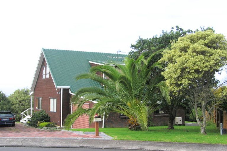 Photo of property in 58 Albatross Road, Red Beach, 0932