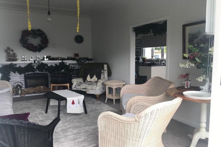 Photo of property in 208 Tukapa Street, Westown, New Plymouth, 4310