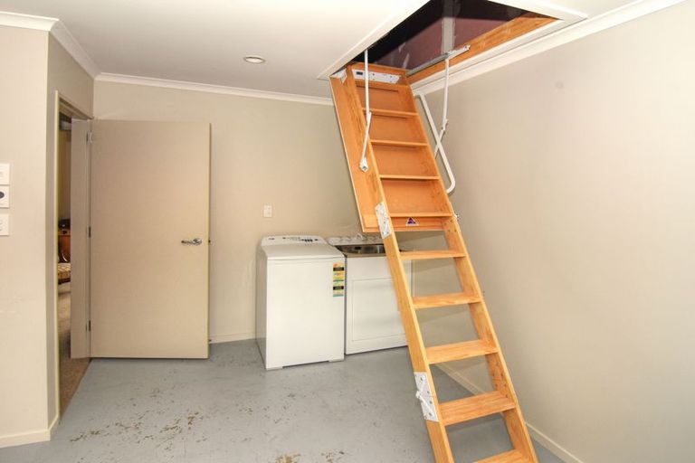 Photo of property in Holdsworth Villas, 21/2 William Donald Drive, Solway, Masterton, 5810