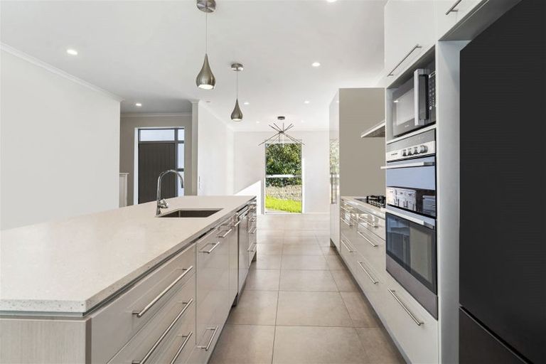 Photo of property in 69 Mackay Drive, Greenhithe, Auckland, 0632