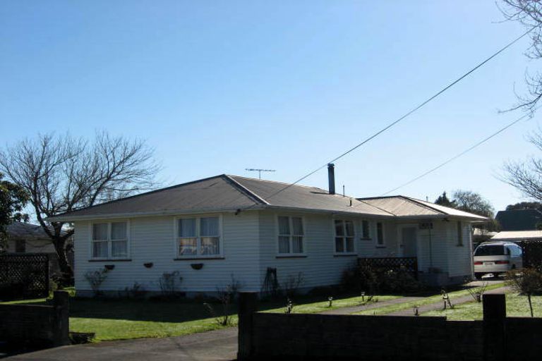 Photo of property in 5 Diamond Street, Carterton, 5713