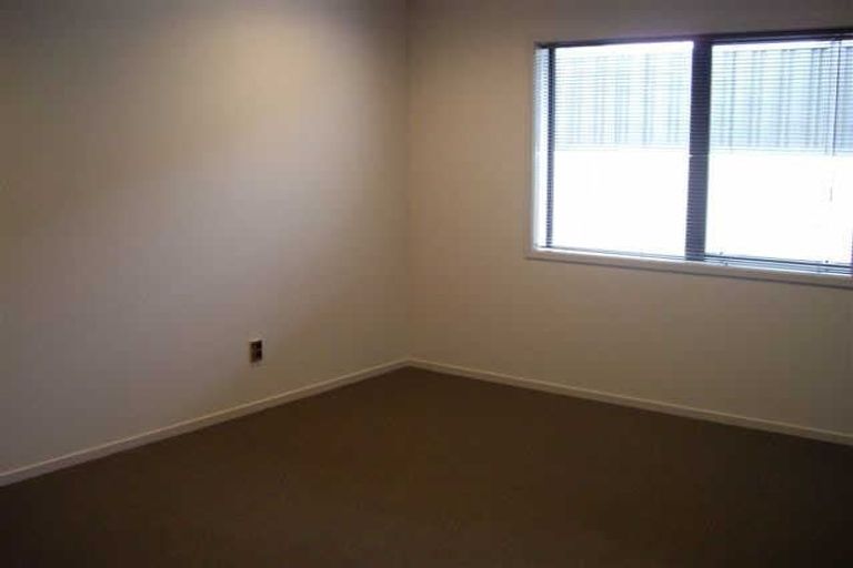 Photo of property in 24 Sunstone Crescent, Brown Owl, Upper Hutt, 5018