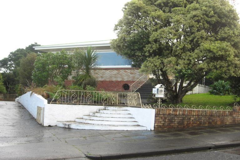 Photo of property in 14 Knox Road, Hillpark, Auckland, 2102