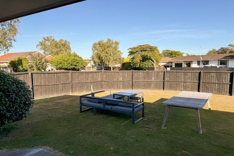 Photo of property in 48 Oldwood Street, Bishopdale, Christchurch, 8053