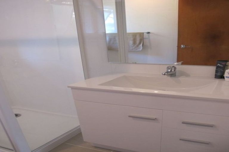 Photo of property in 1/25 Sapphire Place, Bayview, Auckland, 0629