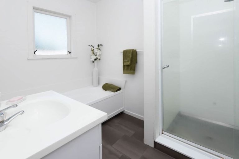 Photo of property in 22 Fellbrook Street, Manurewa, Auckland, 2102