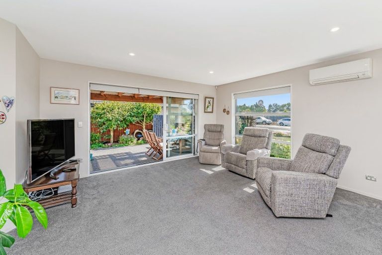 Photo of property in 77 Manse Road, Leeston, 7632