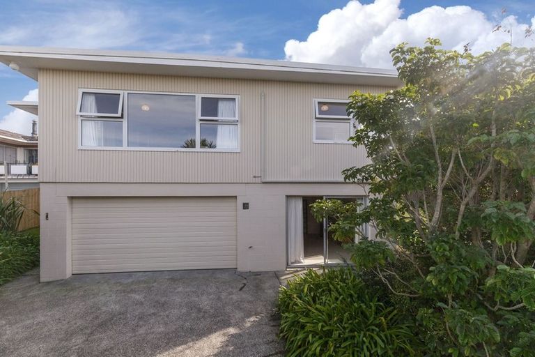 Photo of property in 8 Cashmere Place, Glenfield, Auckland, 0629
