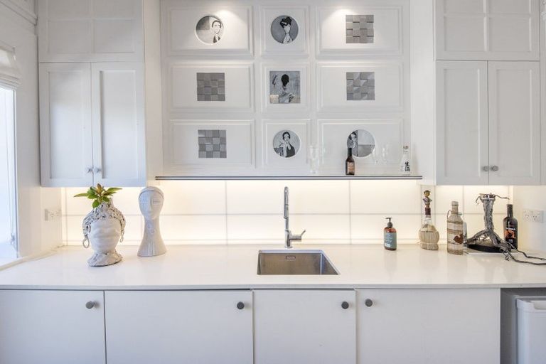 Photo of property in 18 Hamana Street, Narrow Neck, Auckland, 0622