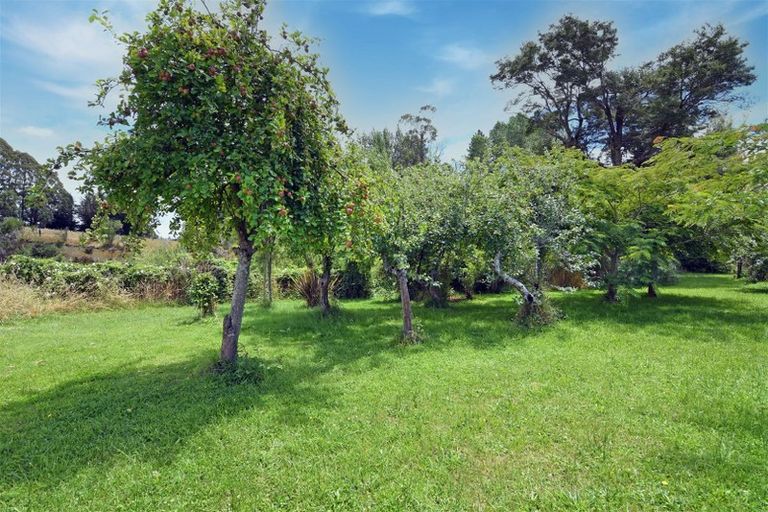 Photo of property in 55 Neudorf Road, Upper Moutere, 7175