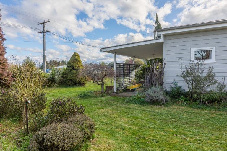 Photo of property in 14 Owen Street, Tikokino, Waipawa, 4273