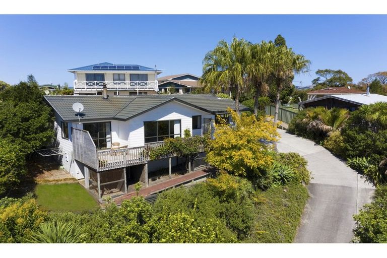 Photo of property in 31 Mellsop Avenue, Waiuku, 2123