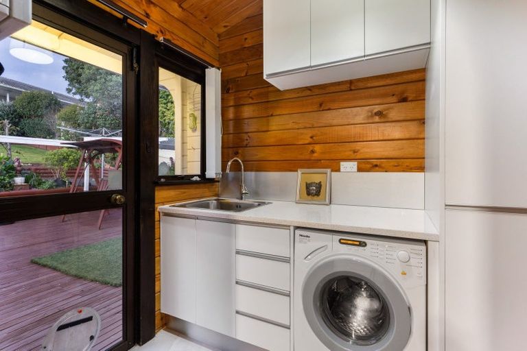 Photo of property in 20 Goodwood Drive, Goodwood Heights, Auckland, 2105