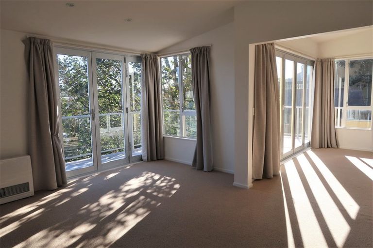 Photo of property in 71b Nevay Road, Miramar, Wellington, 6022