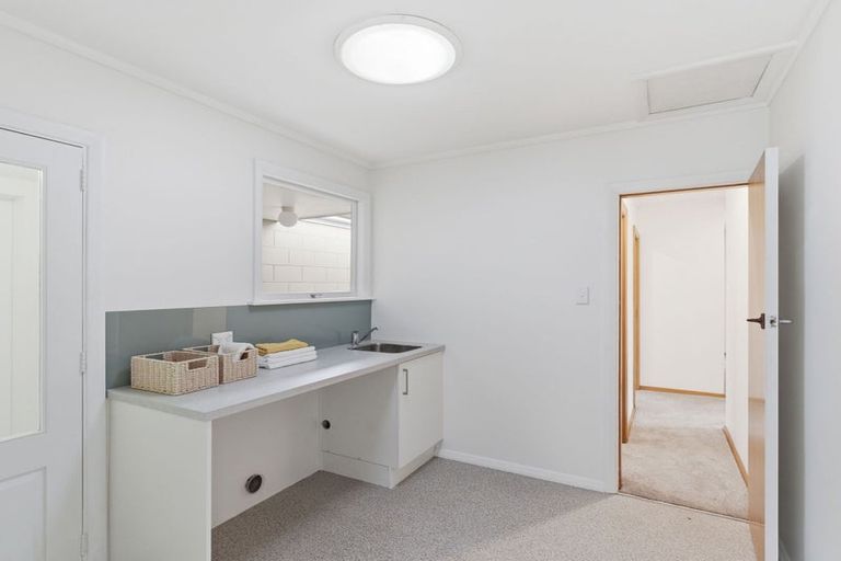 Photo of property in 1 Gilmore Place, Burnside, Christchurch, 8053