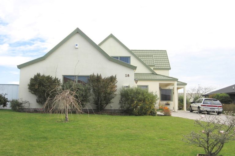 Photo of property in 18 Lochinver Drive, Nawton, Hamilton, 3200