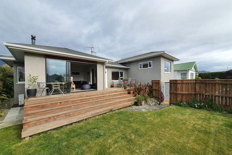 Photo of property in 9 Marlowe Street, Stoke, Nelson, 7011