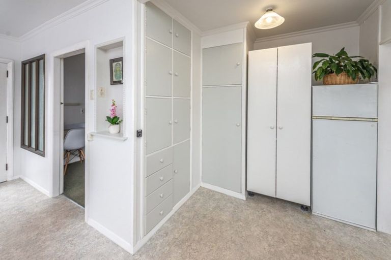 Photo of property in 9 Swiss Avenue, Gonville, Whanganui, 4501